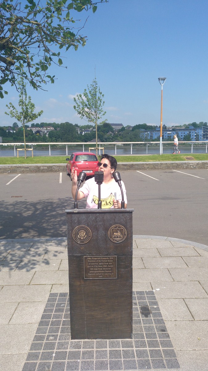 Copia de Kennedy microphone (New Ross) [1600x1200]